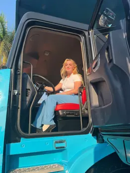 Kim Everitt, transport systems engineer in EV HGV